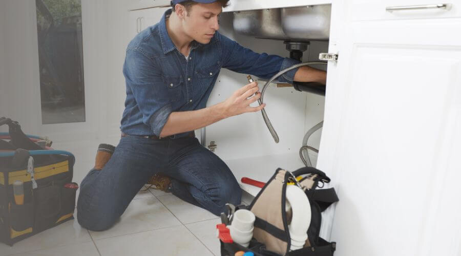 Expert burst pipe repair services in Tahoka, TX